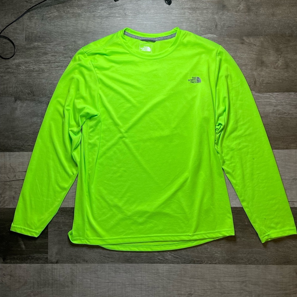 North Face Long Sleeve Tee Size Adult Medium